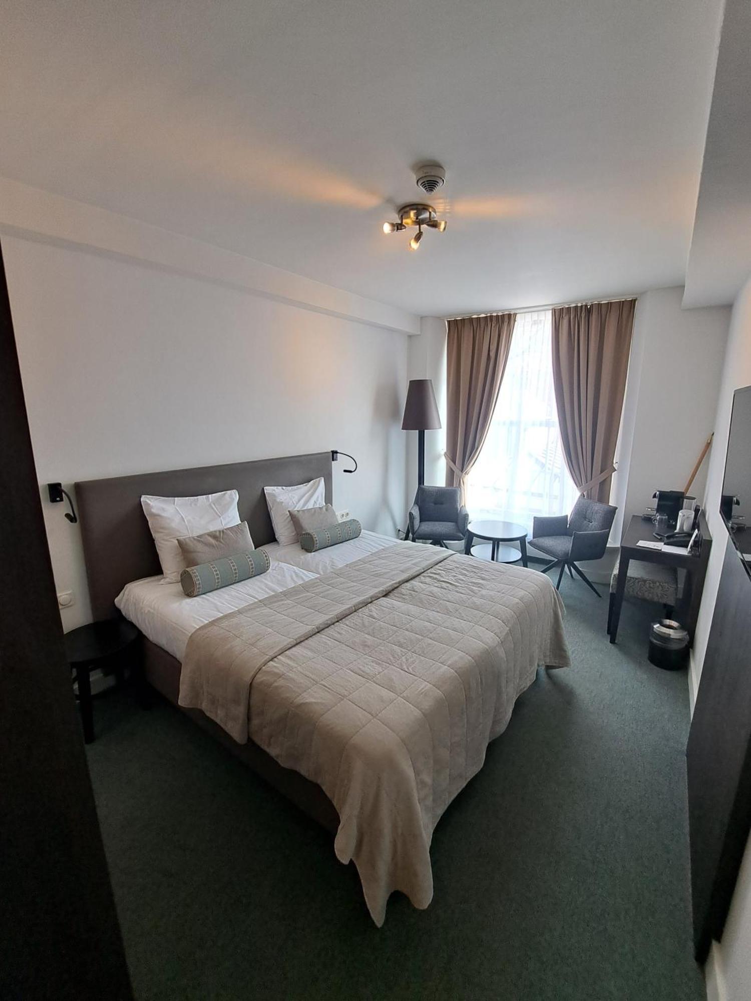 Hampshire Hotel - 'S Gravenhof ズトフェン エクステリア 写真